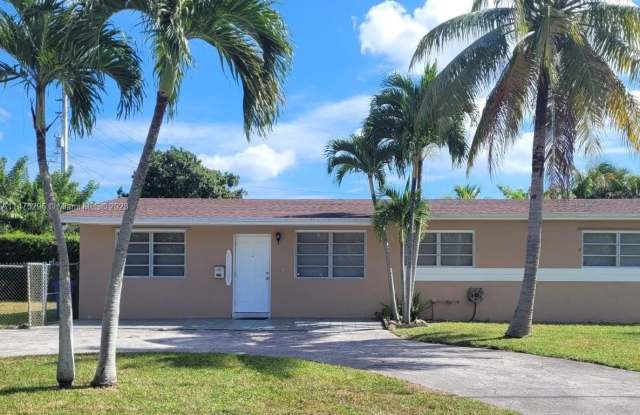 18201 NE 14th Ave - 18201 Northeast 14th Avenue, North Miami Beach, FL 33162