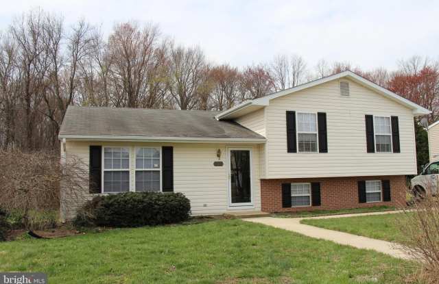 8638 CHESTER Court