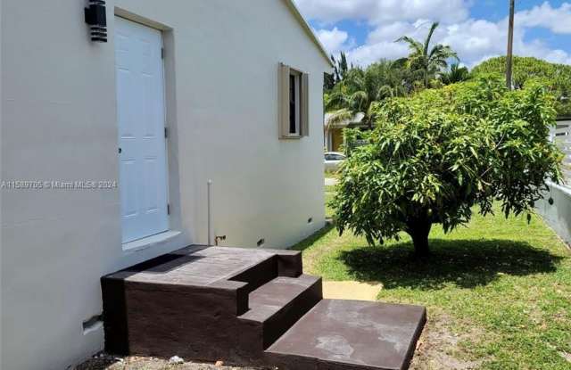1720 NW 180th Ter