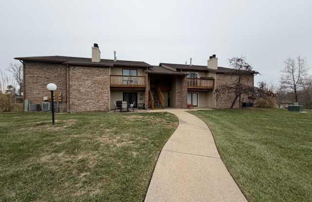 2 Bedrooms and 2 Baths