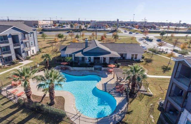 NovaVista Apartments at Woodlake