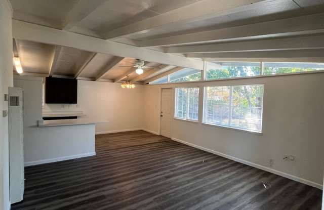 Photo of Remodeled 3 Bedroom Home Near Solano Mall Area