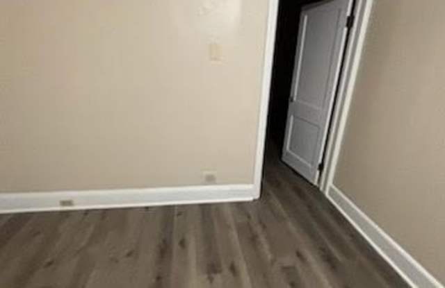 4041 WILKENS Avenue unit: B