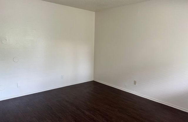 Photo of 489 S Backer