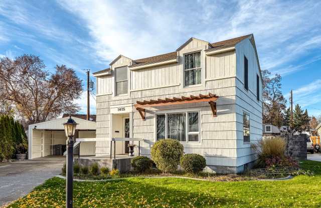 Photo of Riverfront 3-Bedroom Historical Richland Home