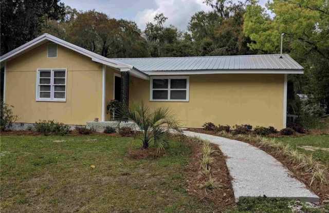 608 4th Street W