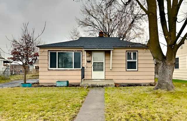 5509 N Cochran St