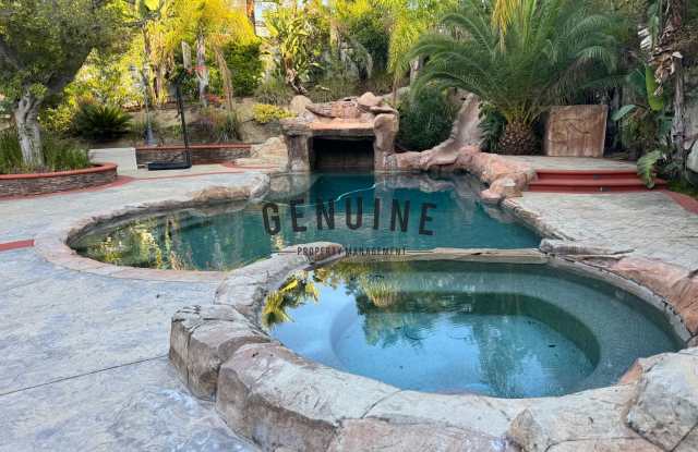 Photo of Large 4 Bedroom House with Pebble Bottom Pool - Backyard Oasis!