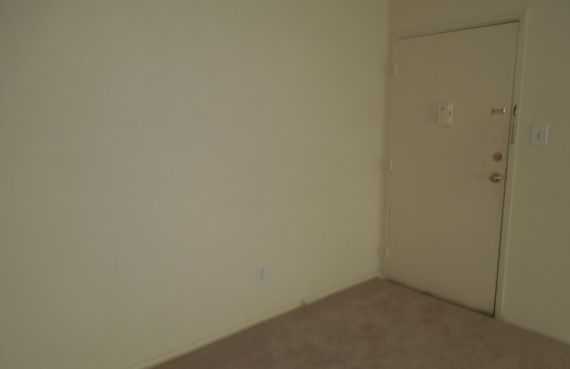 Updated 3 Bedroom Condo