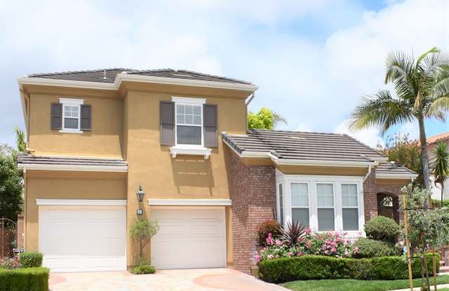 Beautiful 5 bedroom, 5 bath home in Desirable North Park Irvine
