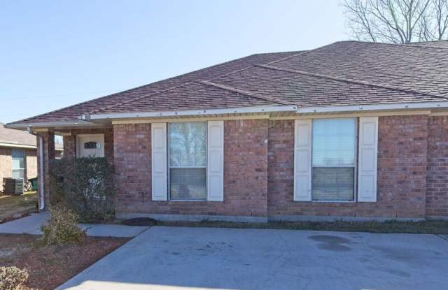933 S. Farmington