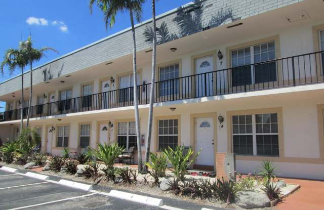 Photo of 405 N Cypress Drive