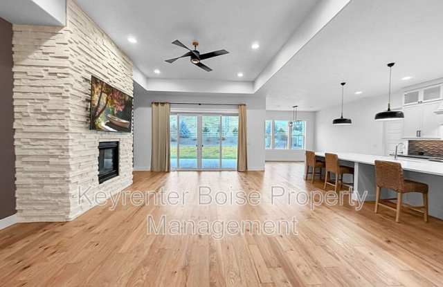 9216 W Mirror Pond Dr