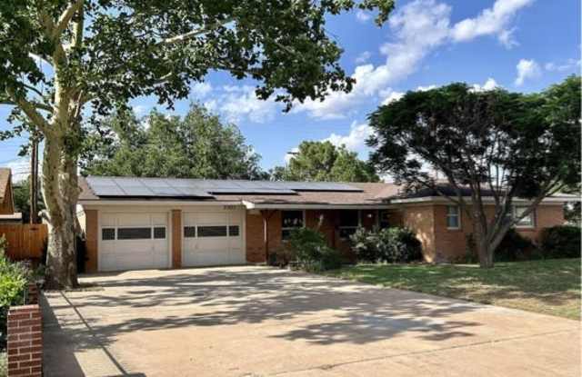 Photo of 2302 54th Street