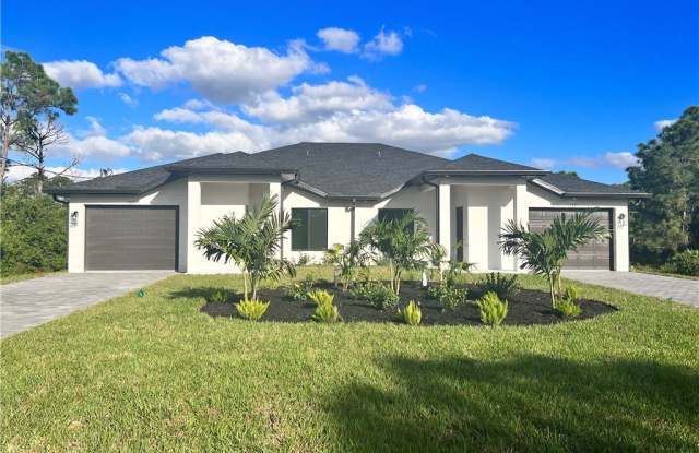 717 Eisenhower Boulevard - 717 Eisenhower Boulevard, Lehigh Acres, FL 33974