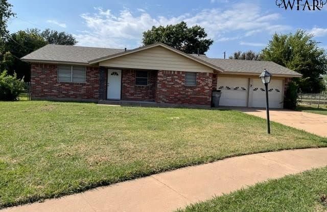 7 BILLIE CIRCLE - 7 Billie Circle, Wichita Falls, TX 76306