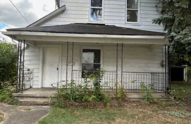 Photo of University Park 5BR/2BA—Walkable to UA, Flexible Bonus Alcove, Two Full Baths