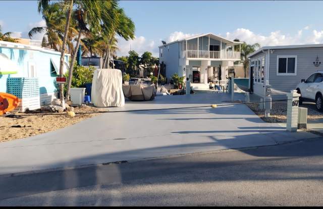 65821 Overseas Highway