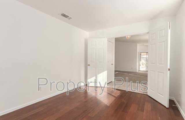 11307 W Madisen Ellise Dr