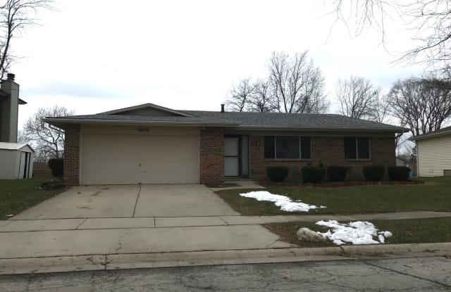 6636 Foxtree Avenue - 6636 Fox Tree Ave, Woodridge, IL 60517