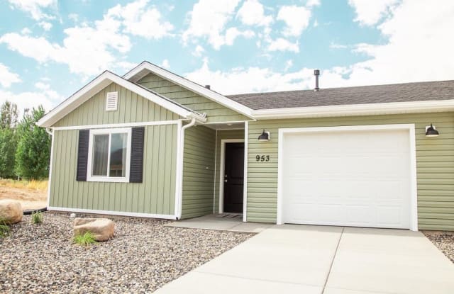 2328 N 550 W - 2328 North 550 West, Clinton, UT 84015