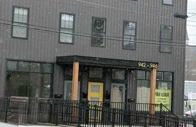 944 East St