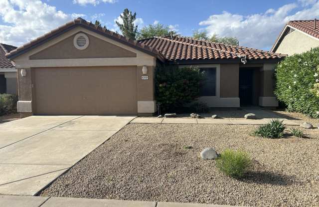 4110 E Pinto Ln - 4110 East Pinto Lane, Phoenix, AZ 85050