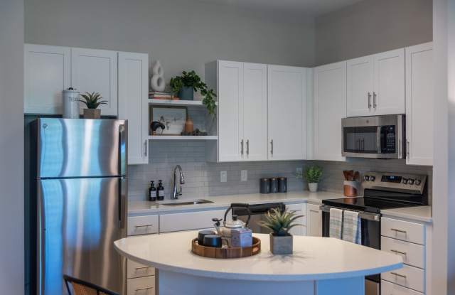 Acclaim at the Hill - Senior Living