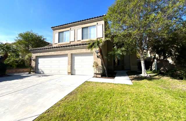 4 bed, 3 bath located in Corona, CA!