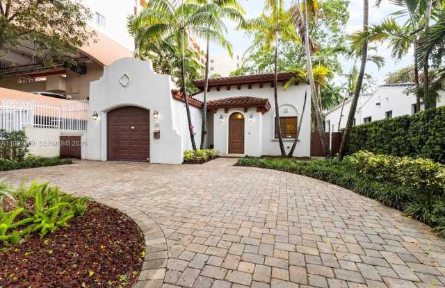 324 SW 30th Rd