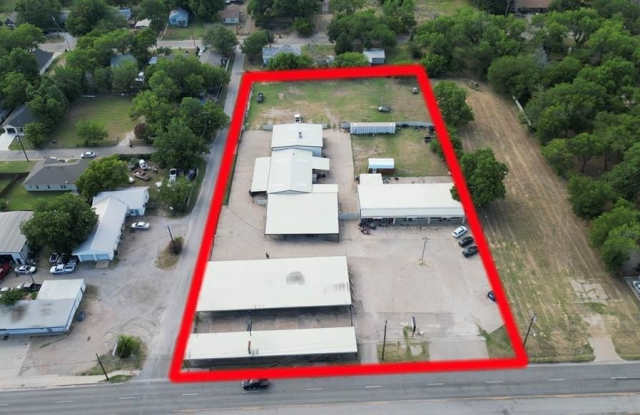 Photo of 1301 E Henderson Street