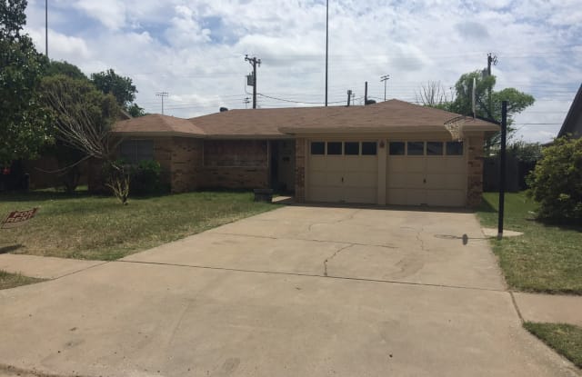 5613 38th - 5613 38th Street, Lubbock, TX 79407