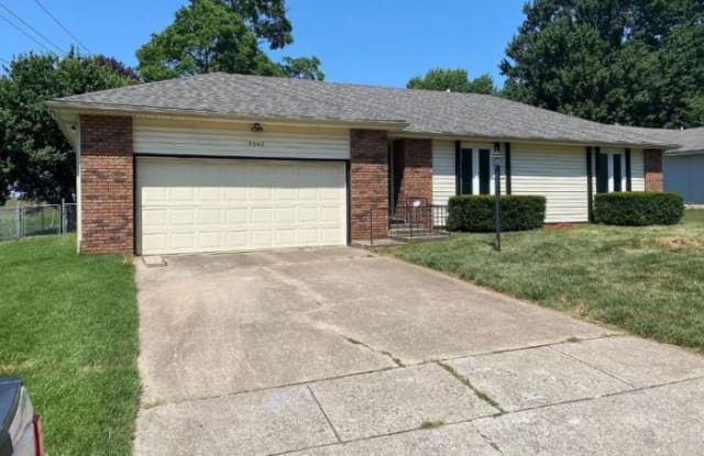 3567 S Dollison Ave - 3567 South Dollison Avenue, Springfield, MO 65807