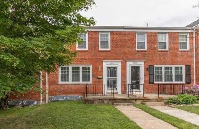 1583 DOXBURY Road