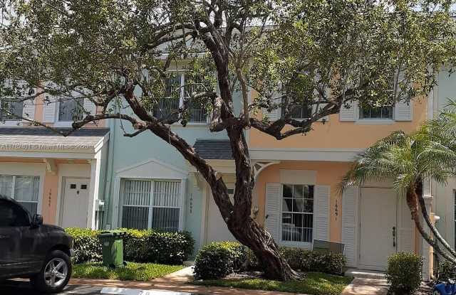 Photo of 16691 Hemingway Dr