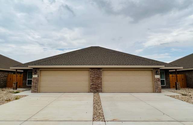 New 3/2/2 Duplex in Northwest Lubbock photos photos