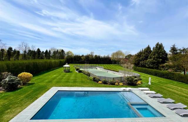 37 Pheasant Close W