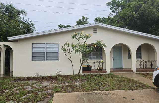 612 Dogwood Court