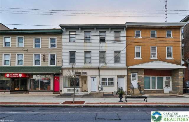 423 Front Street