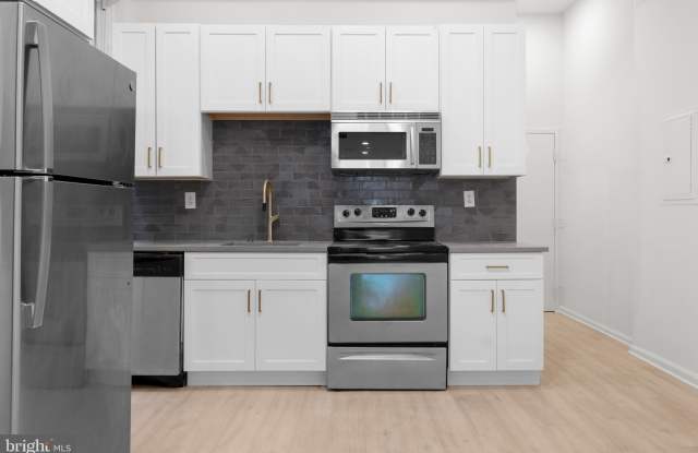 1805 CHESTNUT STREET