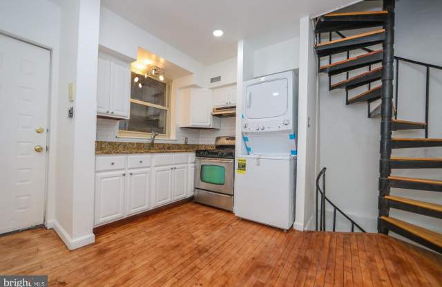 Photo of 617 S 7TH Street unit: C