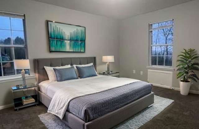 969 East Linden Street7