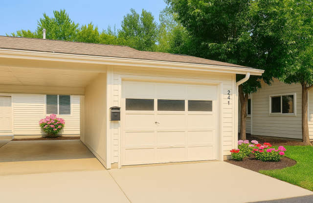 Move in special! $1095.00 for December 2025 and $1495 per month for the remainder of the first lease period