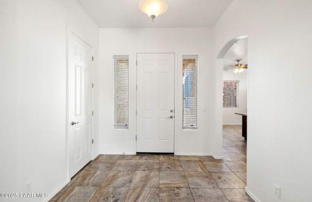 4505 N Dryden Street