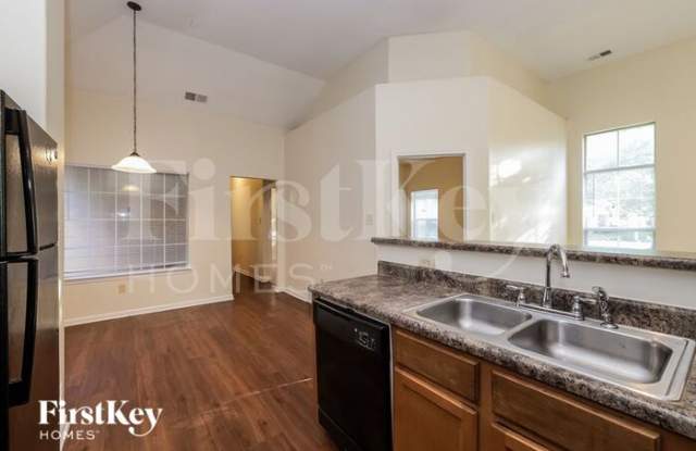 7923 Bay Meadow Circle South