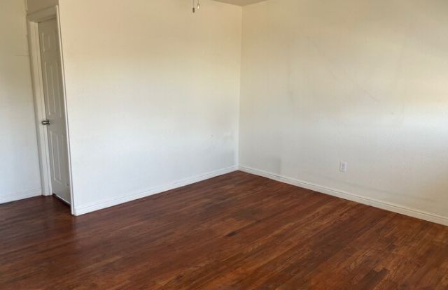 1882 South Edison Street