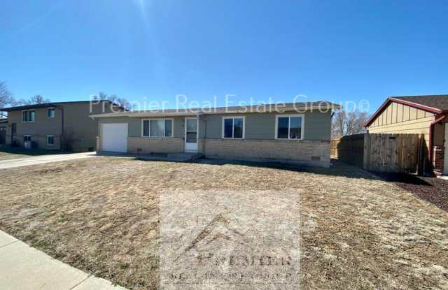 550 Avenida Del Cielo