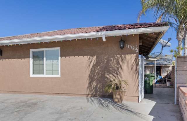 Photo of Awesome 1 Bedroom ADU Unit in Sylmar!