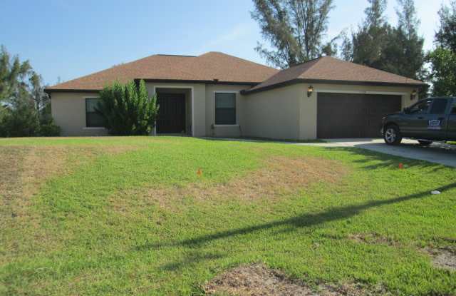 1739 SW 2nd Ter - 1739 Southwest 2nd Terrace, Cape Coral, FL 33991