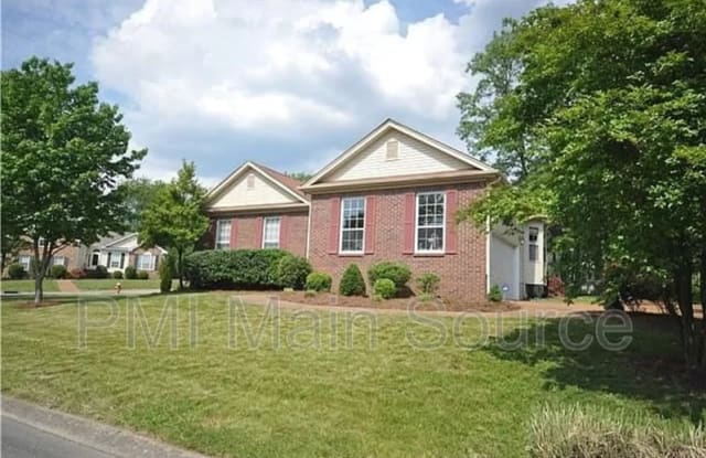 101 Dry Creek Pointe Ct - 101 Dry Creek Pointe Court, Goodlettsville, TN 37072